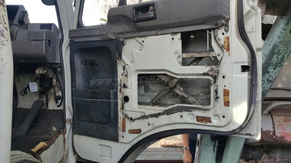 รถบรรทุกน้ำมัน 10 ล้อ ISUZU