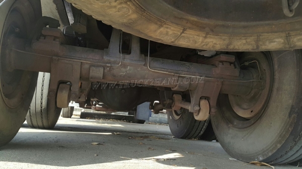 รถบรรทุกน้ำมัน 10 ล้อ ISUZU