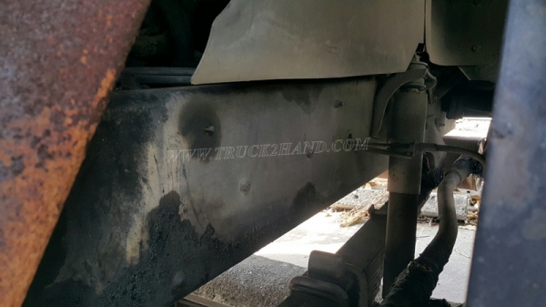 รถบรรทุกน้ำมัน 10 ล้อ ISUZU