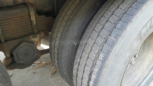 รถบรรทุกน้ำมัน 10 ล้อ ISUZU