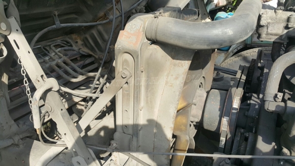 รถบรรทุกน้ำมัน 10 ล้อ ISUZU