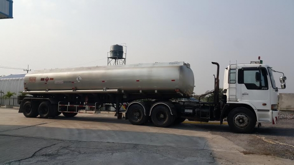 ขายหางเทรนเลอร์บรรทุกน้ำมัน 30,000 ลิตร โทร. 085-2681076