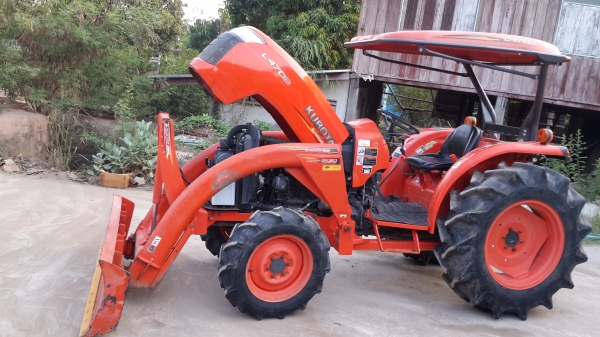 ขาย 47.  ตัวรถ+ใบดัน 285000 เล่มทะเบียนพร้อมโอนครับ