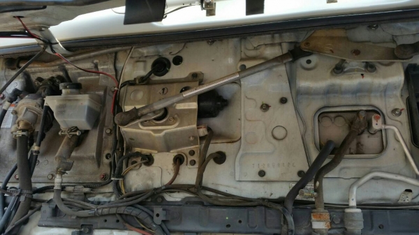 รถฮีโน่ 6 ล้อ ( ไม่ดั้ม ) FC9J 150 แรงม้า. ปี 56.  ( รถวิ่ง 3xx,xxx กม. )    สนใจติดต่อ  081 - 6079515