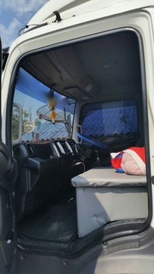 รถฮีโน่ 6 ล้อ ( ไม่ดั้ม ) FC9J 150 แรงม้า. ปี 56.  ( รถวิ่ง 3xx,xxx กม. )    สนใจติดต่อ  081 - 6079515