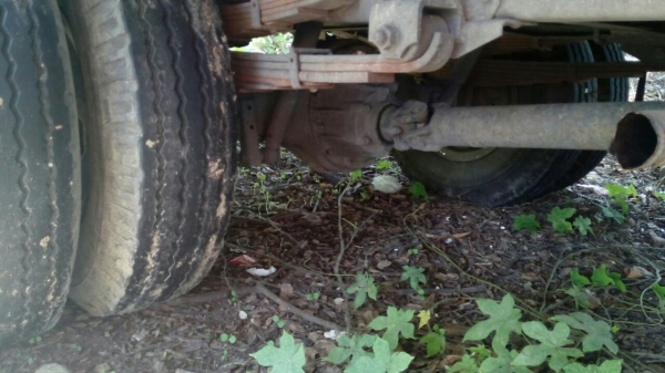 รถอีซูซุ 6 ล้อดั้ม NQR 175 แรงม้า. ปี 49.   สนใจติดต่อ  081 - 6079515