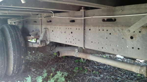 รถอีซูซุ 6 ล้อดั้ม NQR 175 แรงม้า. ปี 49.   สนใจติดต่อ  081 - 6079515