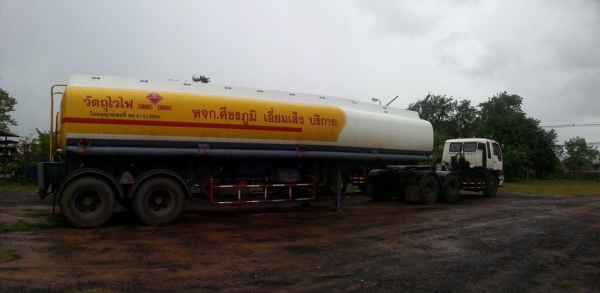 ขายรถน้ำมันหัวลาก HINO 240 พร้อมหาง สภาพพร้อมใช้งาน