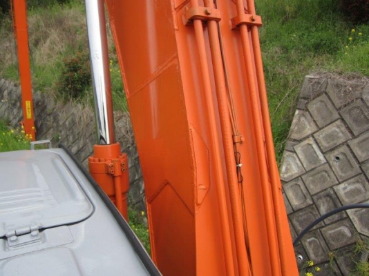 สนใจสั่งนำเข้าไหมครับ EX200LC-5#14H-03159 1996YR บูม18m ธีรเทพ 0627091748