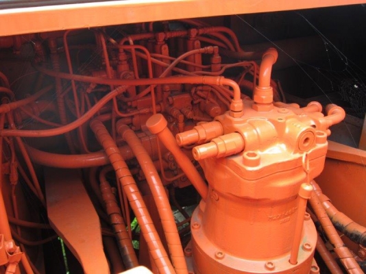 สนใจสั่งนำเข้าไหมครับ EX200LC-5#14H-03159 1996YR บูม18m ธีรเทพ 0627091748