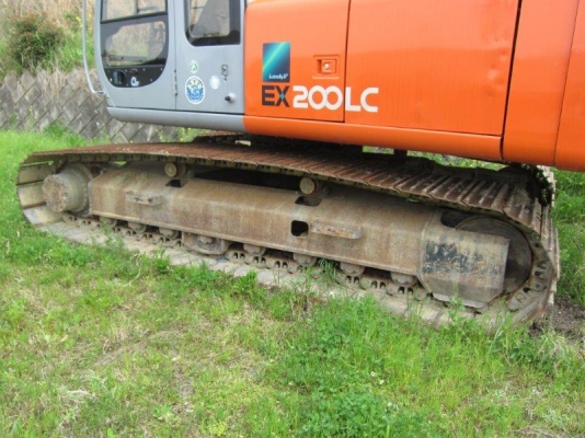 สนใจสั่งนำเข้าไหมครับ EX200LC-5#14H-03159 1996YR บูม18m ธีรเทพ 0627091748