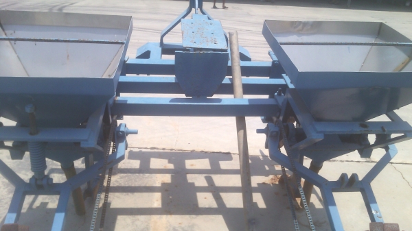 ขายหางริปเปอร์พร้อมถังฝังปุ๋ย มีใบตัดด้วย0810076640