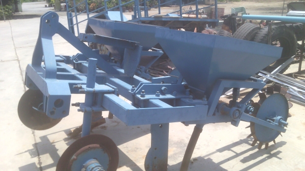 ขายหางริปเปอร์พร้อมถังฝังปุ๋ย มีใบตัดด้วย0810076640