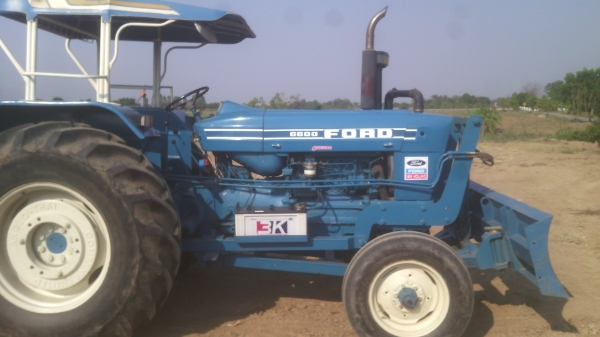 ขายรถไถฟอรด็  รุ่น6600ที3แท้ๆเต็มคัน  พร้อมเอกสารอินวอย