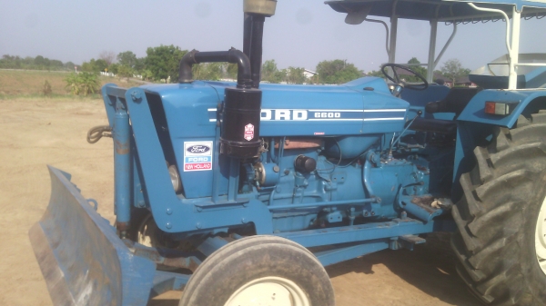 ขายรถไถฟอรด็  รุ่น6600ที3แท้ๆเต็มคัน  พร้อมเอกสารอินวอย