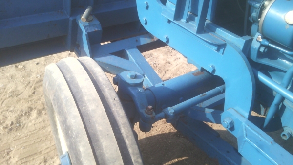 ขายรถไถฟอรด็  รุ่น6600ที3แท้ๆเต็มคัน  พร้อมเอกสารอินวอย