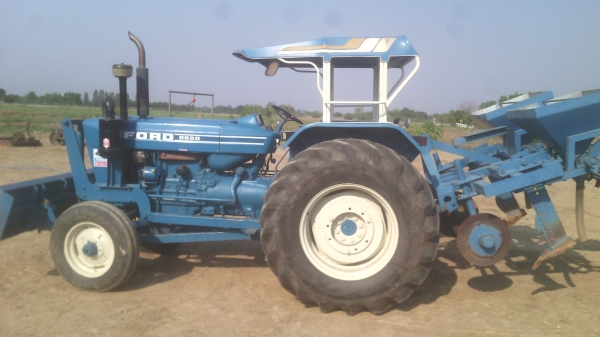 ขายรถไถฟอรด็  รุ่น6600ที3แท้ๆเต็มคัน  พร้อมเอกสารอินวอย