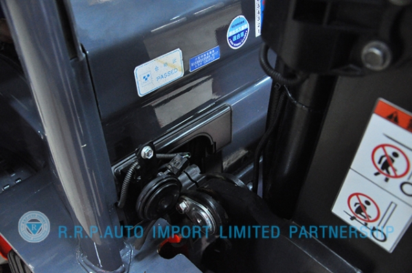 ขายรถโฟล์คลิฟท์มือสอง TOYOTAรุ่น 8FD25-35315 ราคา 485,000 บาท นำเข้าจากประเทศญี่ปุ่น 100\% ไม่เคยใช้งานในไทย