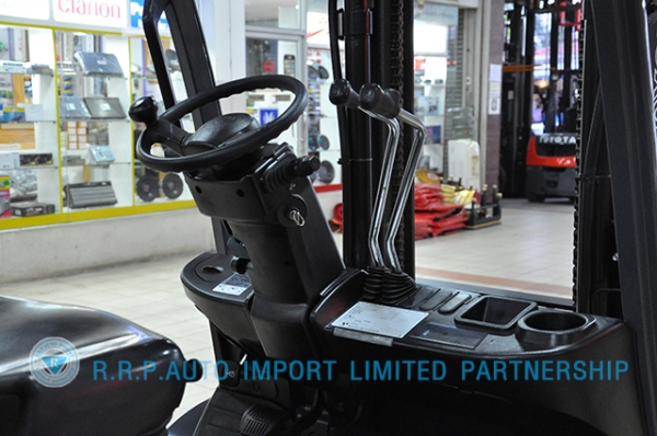 ขายรถโฟล์คลิฟท์มือสอง TOYOTAรุ่น 8FD25-35315 ราคา 485,000 บาท นำเข้าจากประเทศญี่ปุ่น 100\% ไม่เคยใช้งานในไทย