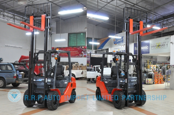 ขายรถโฟล์คลิฟท์มือสอง TOYOTAรุ่น 8FD25-35315 ราคา 485,000 บาท นำเข้าจากประเทศญี่ปุ่น 100\% ไม่เคยใช้งานในไทย