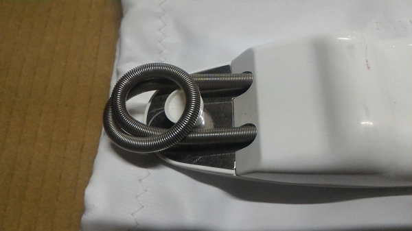 เครื่องถอดกำจัด ยี่ห้อ EPILADY ของประเทศ อิสราเอล เป็นแบบใช้การทำงานของสปริงในการหดรัด