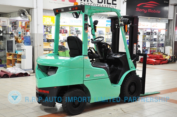 ขายรถโฟล์คลิฟท์มือสอง MITSUBISHIรุ่น  KFD25T-20079 ราคา 355,000 บาท นำเข้าจากประเทศญี่ปุ่น 100\% ไม่เคยใช้งานในประเทศไทย