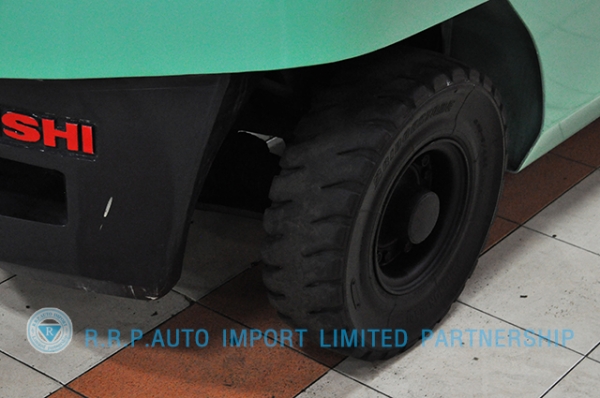 ขายรถโฟล์คลิฟท์มือสอง MITSUBISHIรุ่น  KFD25T-20079 ราคา 355,000 บาท นำเข้าจากประเทศญี่ปุ่น 100\% ไม่เคยใช้งานในประเทศไทย