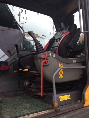 แบคโฮ วอลโว่ อีซี 210 บีแอลซี