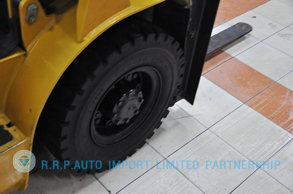 ขายรถโฟล์คลิฟท์มือสอง MITSUBISHIรุ่น KFG20D-05437 ราคา 165,000 บาท นำเข้าจากประเทศญี่ปุ่น 100\% ไม่เคยใช้งานในประเทศไทย