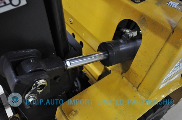 ขายรถโฟล์คลิฟท์มือสอง MITSUBISHIรุ่น KFG20D-05437 ราคา 165,000 บาท นำเข้าจากประเทศญี่ปุ่น 100\% ไม่เคยใช้งานในประเทศไทย