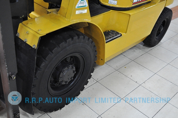 ขายรถโฟล์คลิฟท์มือสอง MITSUBISHIรุ่น KFG20D-05437 ราคา 165,000 บาท นำเข้าจากประเทศญี่ปุ่น 100\% ไม่เคยใช้งานในประเทศไทย