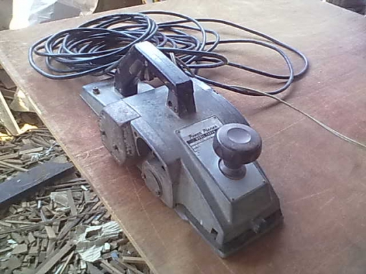 ขายกบมากีต้ารุ่น 1804 ลดเหลือ1900บาท ขายกบมากีต้ารุ่น 1804 ลดเหลือ1900บาท