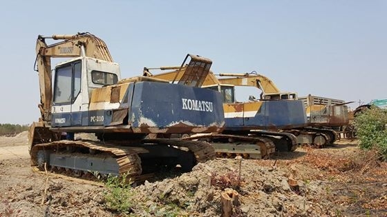 ขายรถขุดแบ็คโค pc200 2คัน 210 1คัน ตามสภาพ เล่มทะเบียนครบ ทุกคัน ขายรถขุดแบ็คโค pc200 2คัน 210 1คัน ตามสภาพ เล่มทะเบียนครบ ทุกคัน