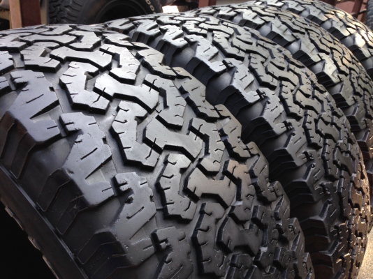 ยาง All BF Goodrich 265 65 18 ปลายปี12 ดอกเต็ม ไม่มีปะ ราคาไม่แพง