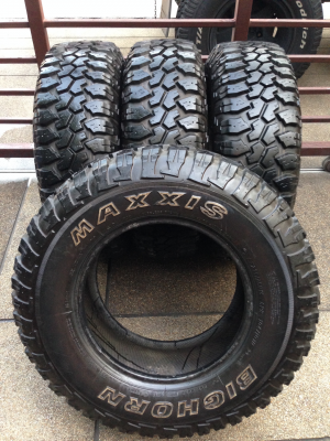 ยาง Mud Maxxis 235 75 15 ปลายปี13 ดอกเต็ม ราคาไม่แพง