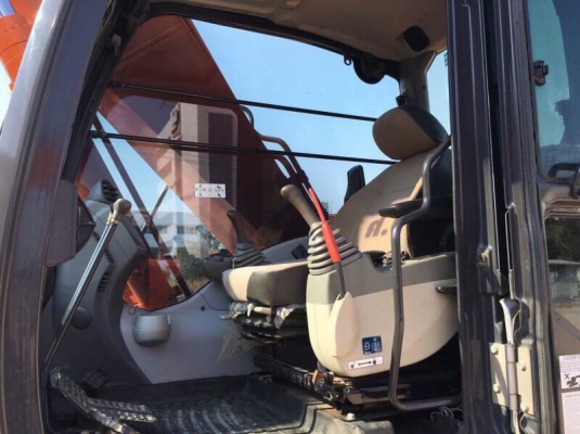 รถขุด ฮิตาชิ แซดเอ็ก 200-5จี รถขุด ฮิตาชิ แซดเอ็ก 200-5จี