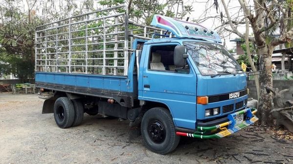 ขาย6ล้อวิ่งอ้อย วิ่งมัน อีซูซุNPR115 สั้งลุยปี38 NPR59LU5F-M แชชซีสวยเดิม เครื่องดี สภาพสวยพร้อมวิ่งงาน