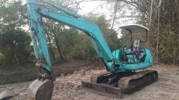 รถขุด  พีซี40-7