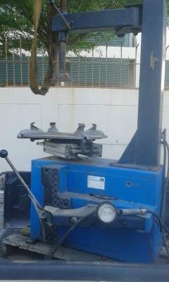 tractor-backhoe ได้จัดส่งเครื่องถอดยางไปให้ลูกค้าใช้ทีบางพลีเรียบร้อยแล้วครับขอบคุณครับ