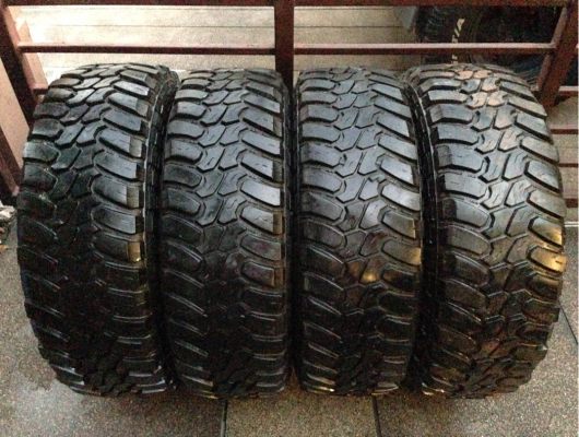 ยาง Mud Deestone 265 70 17 กลางปี11 ดอกเยอะ พร้อมใช้งาน ราคาไม่แพง
