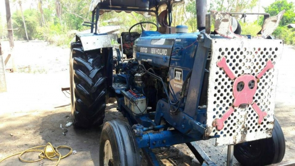 ขายรถไถฟร์อด 77 t3 เอกสารใบอินวอยซ์ ผาน7 cmt ใบดันหน้า สภาพพร้อมใช้งาน เครื่องดี ขายรถไถฟร์อด 77 t3 เอกสารใบอินวอยซ์ ผาน7 cmt ใบดันหน้า สภาพพร้อมใช้งาน เครื่องดี