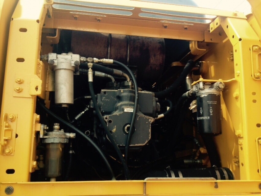 แบคโฮ โคมัตสุ พีซี 200-7