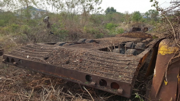 ขาย หางโรเบท 2 เพลา ไม่มีทะเบียน ยาว 8 เมตร รวมท้ายลาด กว้าง 2.80 เมตร ราคาต่อรองได้ครับ