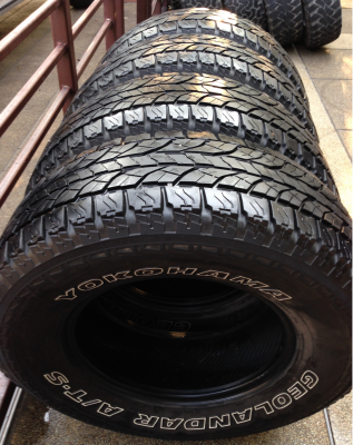 ยาง All Yokohama 265 70 16 ปี13 ดอกเต็ม ไม่มีปะ ใช้ยาว ราคาไม่แพง ยาง All Yokohama 265 70 16 ปี13 ดอกเต็ม ไม่มีปะ ใช้ยาว ราคาไม่แพง