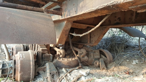 ขายตามสภาพ หางเซมิดั้ม 2 เพลา ยาว 7.50 เมตร ชุดกระบอกดั้มอยู่ครบ เอกสารเล่มทะเบียนครบพร้อมชุดโอน ราคาต่อรองได้ ขายตามสภาพ หางเซมิดั้ม 2 เพลา ยาว 7.50 เมตร ชุดกระบอกดั้มอยู่ครบ เอกสารเล่มทะเบียนครบพร้อมชุดโอน ราคาต่อรองได้