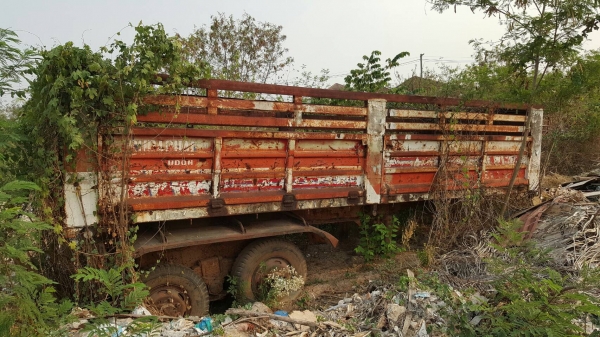 ขายตามสภาพ หางเซมิดั้ม 2 เพลา ยาว 7 เมตร เอกสารเล่มทะเบียนครบพร้อมชุดโอน ราคาต่อรองได้