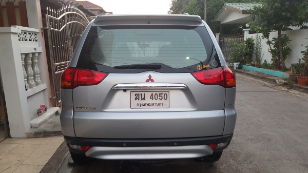 12 ปาเจโร่ สปอต์ ดีเซล เกียร์ออโต้ ท็อปสุด 178 แรงม้า abs airbag