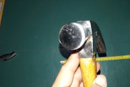 ขายค้อนงานเก่าด้ามไม้สวยงานไต้หวันเหล็กดี