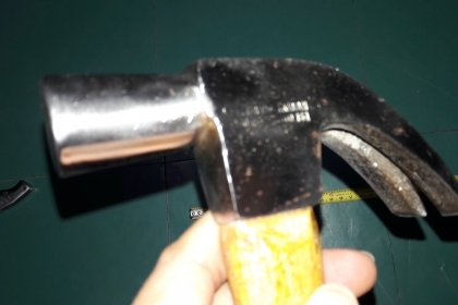 ขายค้อนงานเก่าด้ามไม้สวยงานไต้หวันเหล็กดี