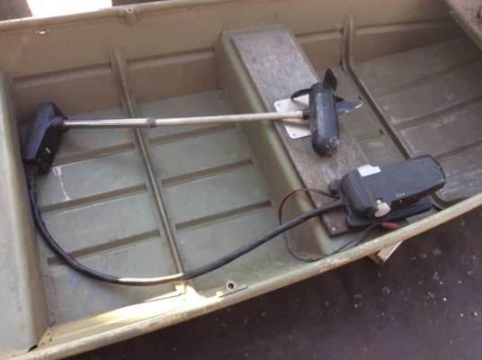 เรือเนียม10ฟุต+เครื่อง5แรง+มอเตอรไกด์ เรือเนียม10ฟุต+เครื่อง5แรง+มอเตอรไกด์